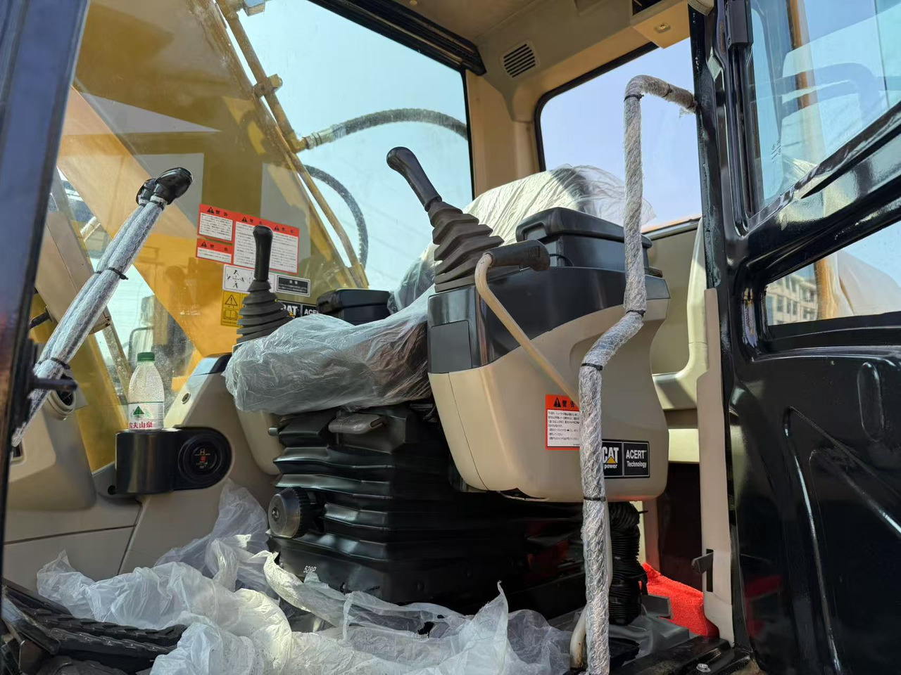 CATERPILLAR 320c - 履带式挖掘机:图4 CATERPILLAR 320c - 履带式挖掘机:图4