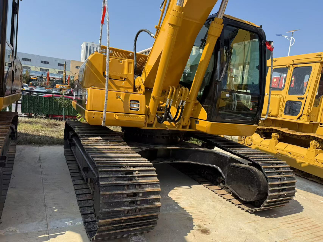 CATERPILLAR 320c - 履带式挖掘机:图2 CATERPILLAR 320c - 履带式挖掘机:图2