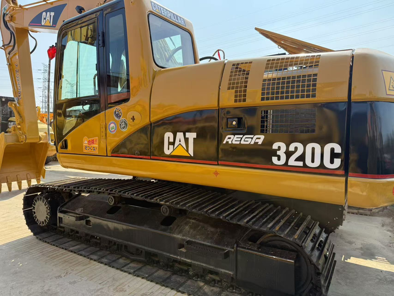 CATERPILLAR 320c - 履带式挖掘机:图1 CATERPILLAR 320c - 履带式挖掘机:图1
