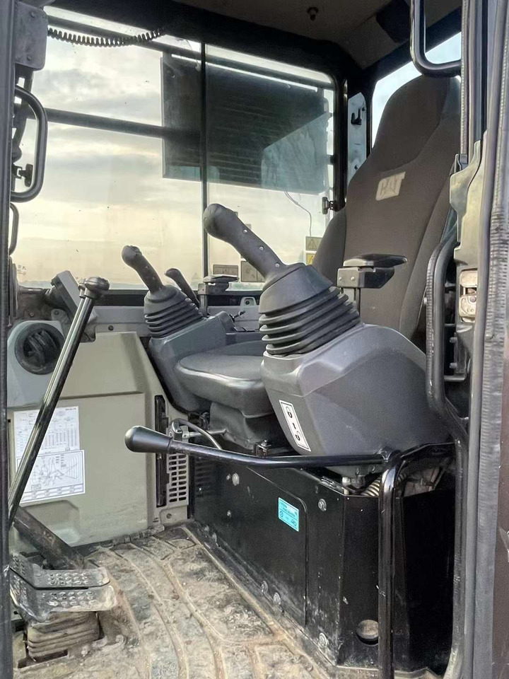 CATERPILLAR Used 303.5e Excavator - 小型挖掘机:图3 CATERPILLAR Used 303.5e Excavator - 小型挖掘机:图3