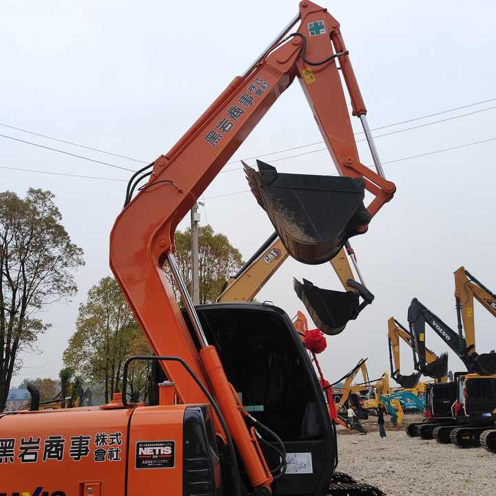 HITACHI ZX70 Original Japan Surplus Hitachi ZX70 for Sale - 履带式挖掘机:图3 HITACHI ZX70 Original Japan Surplus Hitachi ZX70 for Sale - 履带式挖掘机:图3