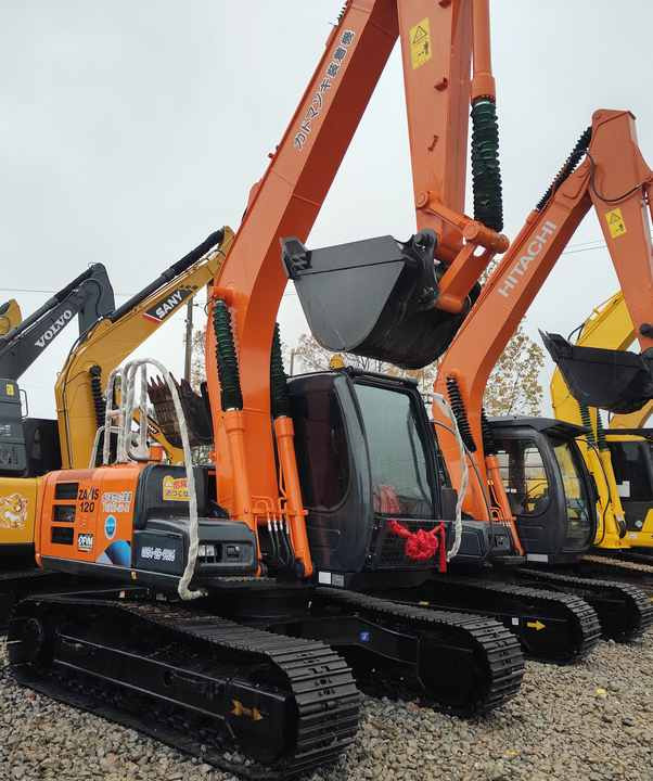 Original Hitachi ZX120 Crawler Excavator Low Hours Perfect for Various Projects Available Used Excavators for Sale - 履带式挖掘机:图2 Original Hitachi ZX120 Crawler Excavator Low Hours Perfect for Various Projects Available Used Excavators for Sale - 履带式挖掘机:图2