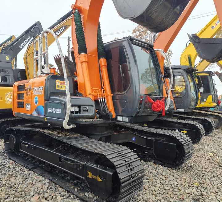 Original Hitachi ZX120 Crawler Excavator Low Hours Perfect for Various Projects Available Used Excavators for Sale - 履带式挖掘机:图3 Original Hitachi ZX120 Crawler Excavator Low Hours Perfect for Various Projects Available Used Excavators for Sale - 履带式挖掘机:图3