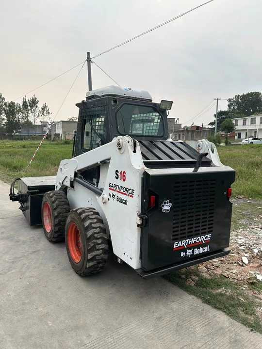 Used Bob Cat Bob Cat S16 Used Mini Skid Steer Wheel Loader Multifunctional Track Loaders Bobcat S16 2.7 Ton - 滑移装载机:图4 Used Bob Cat Bob Cat S16 Used Mini Skid Steer Wheel Loader Multifunctional Track Loaders Bobcat S16 2.7 Ton - 滑移装载机:图4