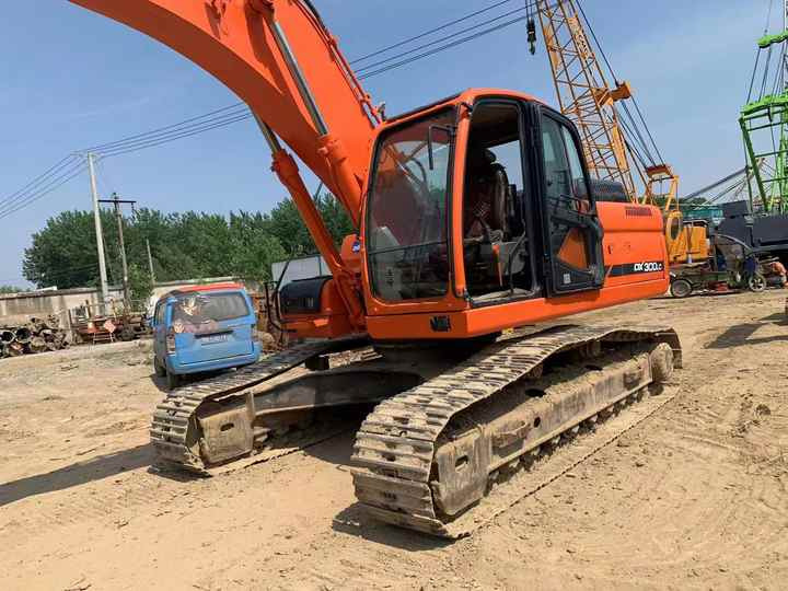 Used Digger DOOSAN DX300 Construction Machinery Construction Digger Used DOOSAN DX300 Cheap Excavator - 履带式挖掘机:图3 Used Digger DOOSAN DX300 Construction Machinery Construction Digger Used DOOSAN DX300 Cheap Excavator - 履带式挖掘机:图3
