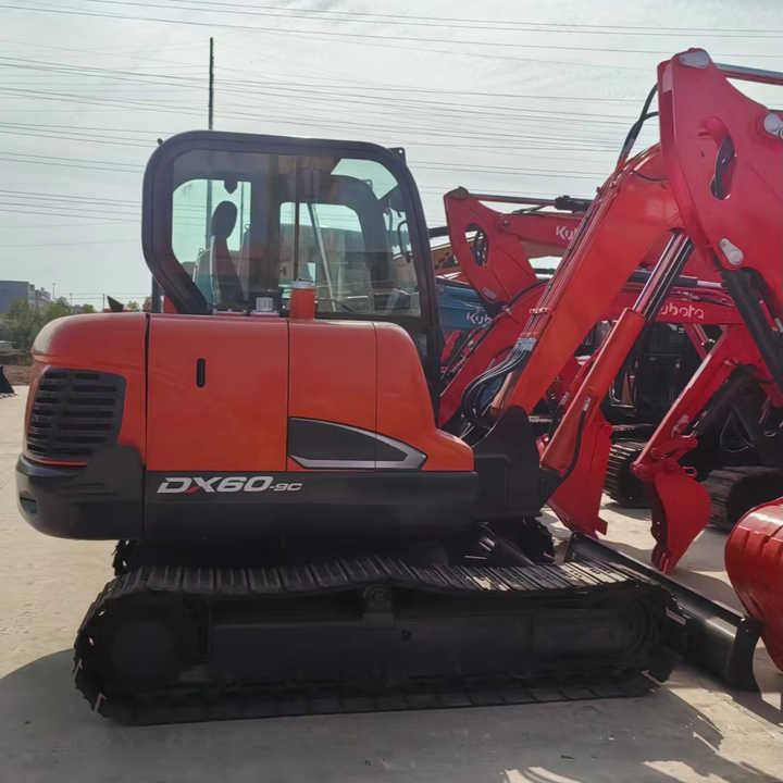 Used Digger DOOSAN DX60 Construction Machinery Construction Digger Used DOOSAN DX60 Cheap Excavator - 履带式挖掘机:图1 Used Digger DOOSAN DX60 Construction Machinery Construction Digger Used DOOSAN DX60 Cheap Excavator - 履带式挖掘机:图1