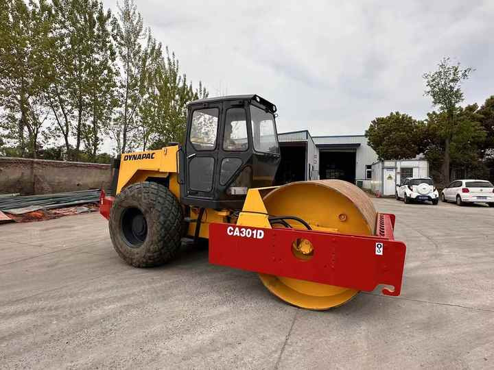 Used Heavy Construction Equipment Dynapac Ca301d Second Hand Road Rollers Used Machine Hot Sale - 压实机:图3 Used Heavy Construction Equipment Dynapac Ca301d Second Hand Road Rollers Used Machine Hot Sale - 压实机:图3