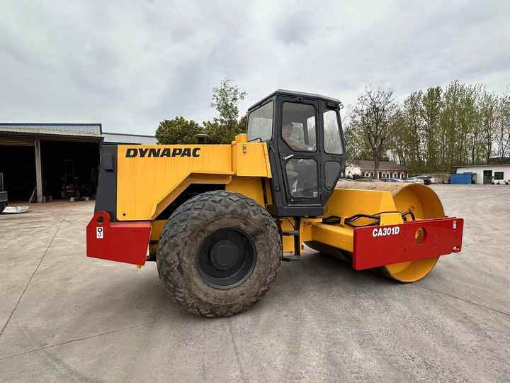 Used Heavy Construction Equipment Dynapac Ca301d Second Hand Road Rollers Used Machine Hot Sale - 压实机:图5 Used Heavy Construction Equipment Dynapac Ca301d Second Hand Road Rollers Used Machine Hot Sale - 压实机:图5