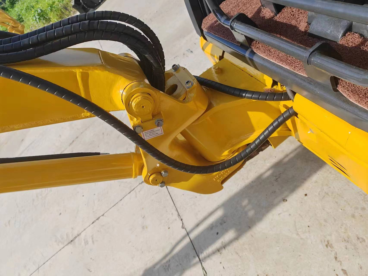 Komatsu PC35 - 小型挖掘机:图4 Komatsu PC35 - 小型挖掘机:图4