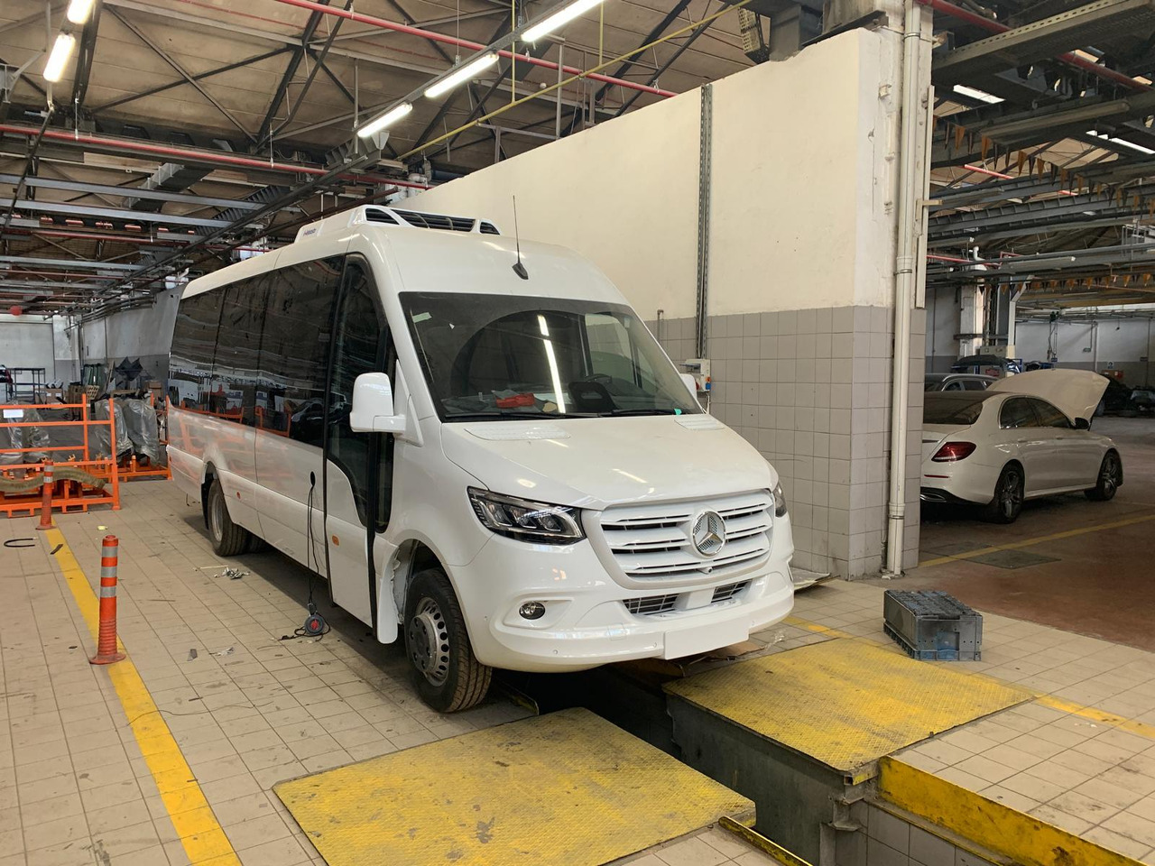 MERCEDES-BENZ SPRINTER 519 - 小型巴士, 小型客车:图2 MERCEDES-BENZ SPRINTER 519 - 小型巴士, 小型客车:图2