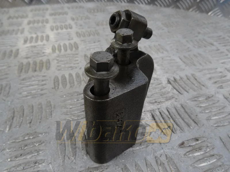 Deutz 04515735 - 汽缸盖 适用于 建筑机械:图1 Deutz 04515735 - 汽缸盖 适用于 建筑机械:图1