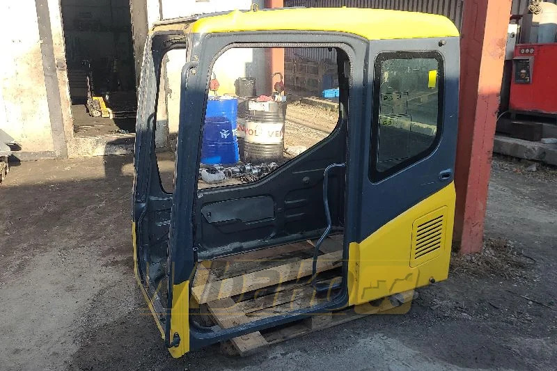 Komatsu PC290 - 驾驶室 适用于 建筑机械:图1 Komatsu PC290 - 驾驶室 适用于 建筑机械:图1