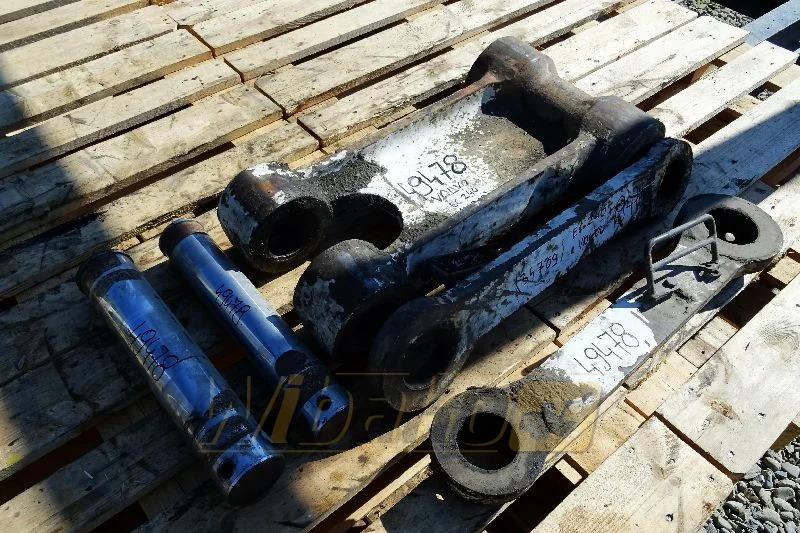 Volvo EC240 - 挖掘机铲斗:图1 Volvo EC240 - 挖掘机铲斗:图1