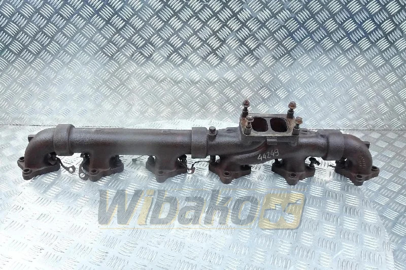 Volvo TD122KHE 1000670/1000569 - 排气歧管 适用于 建筑机械:图1 Volvo TD122KHE 1000670/1000569 - 排气歧管 适用于 建筑机械:图1