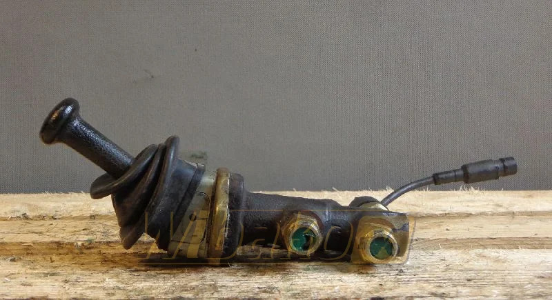 Wabco 4674100150 - 液压阀 适用于 建筑机械:图1 Wabco 4674100150 - 液压阀 适用于 建筑机械:图1