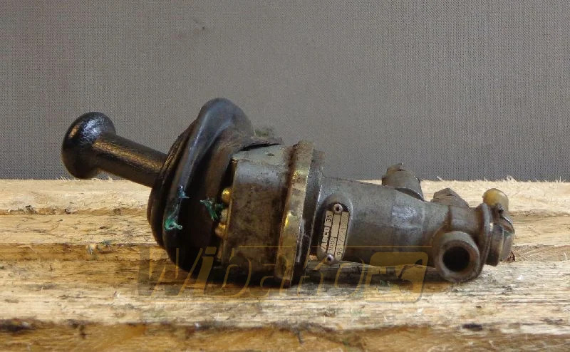 Wabco 9617221500 - 液压阀 适用于 建筑机械:图1 Wabco 9617221500 - 液压阀 适用于 建筑机械:图1