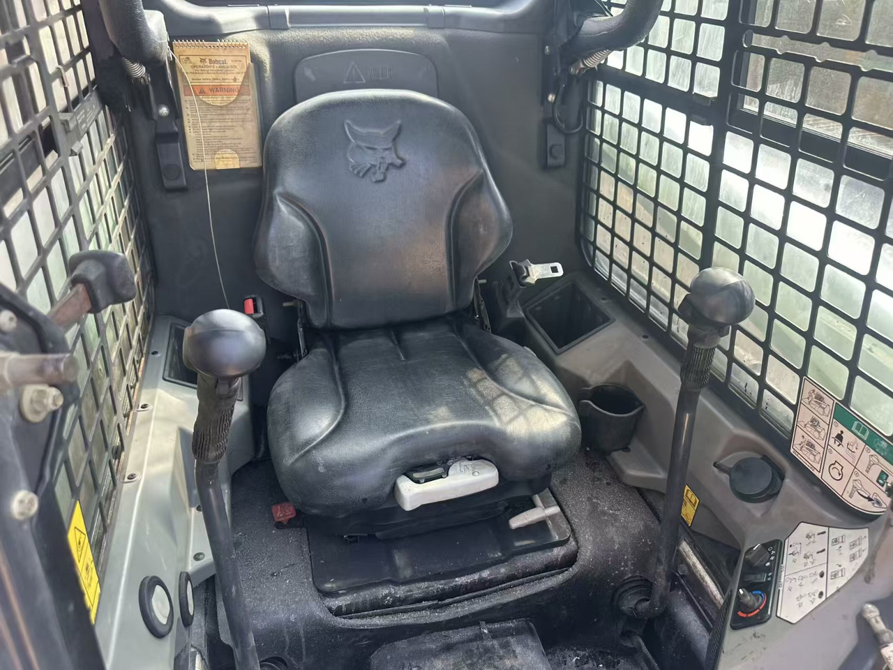 BOBCAT s550 - 轮式装载机:图2 BOBCAT s550 - 轮式装载机:图2