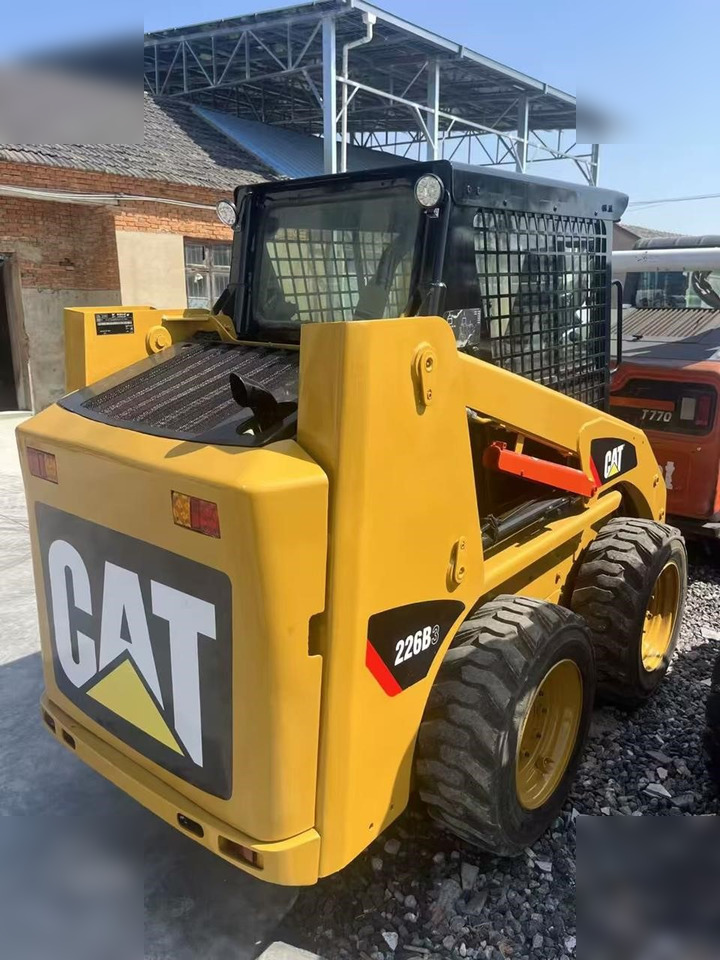 CATERPILLAR 226B3 - 滑移装载机:图4 CATERPILLAR 226B3 - 滑移装载机:图4
