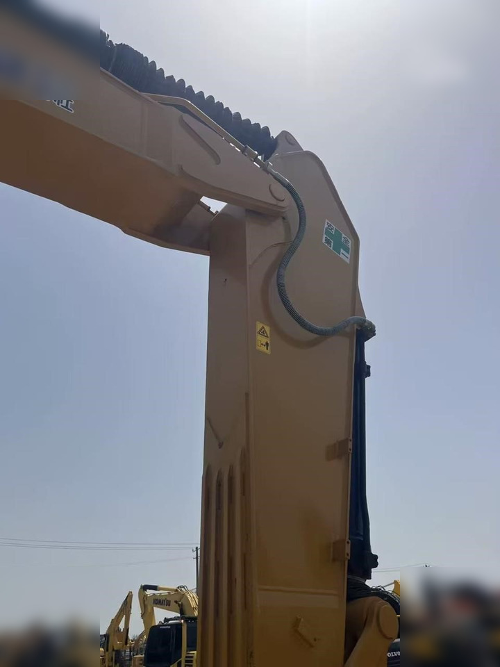 CATERPILLAR 330D2 - 履带式挖掘机:图2 CATERPILLAR 330D2 - 履带式挖掘机:图2