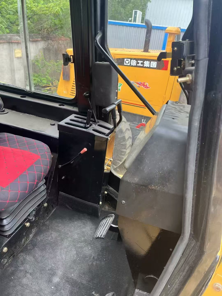 CATERPILLAR D6G - 推土机:图3 CATERPILLAR D6G - 推土机:图3