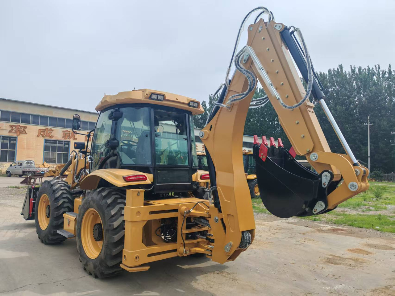 CATERPILLAR ZY-388 - 反铲装载机:图1 CATERPILLAR ZY-388 - 反铲装载机:图1