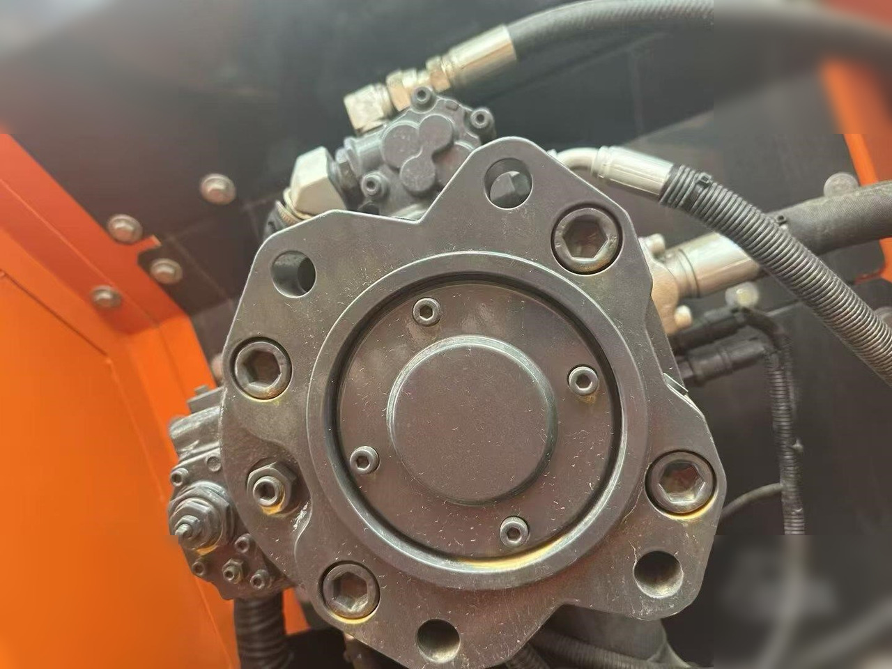 DOOSAN DX225 LC-9C - 履带式挖掘机:图3 DOOSAN DX225 LC-9C - 履带式挖掘机:图3