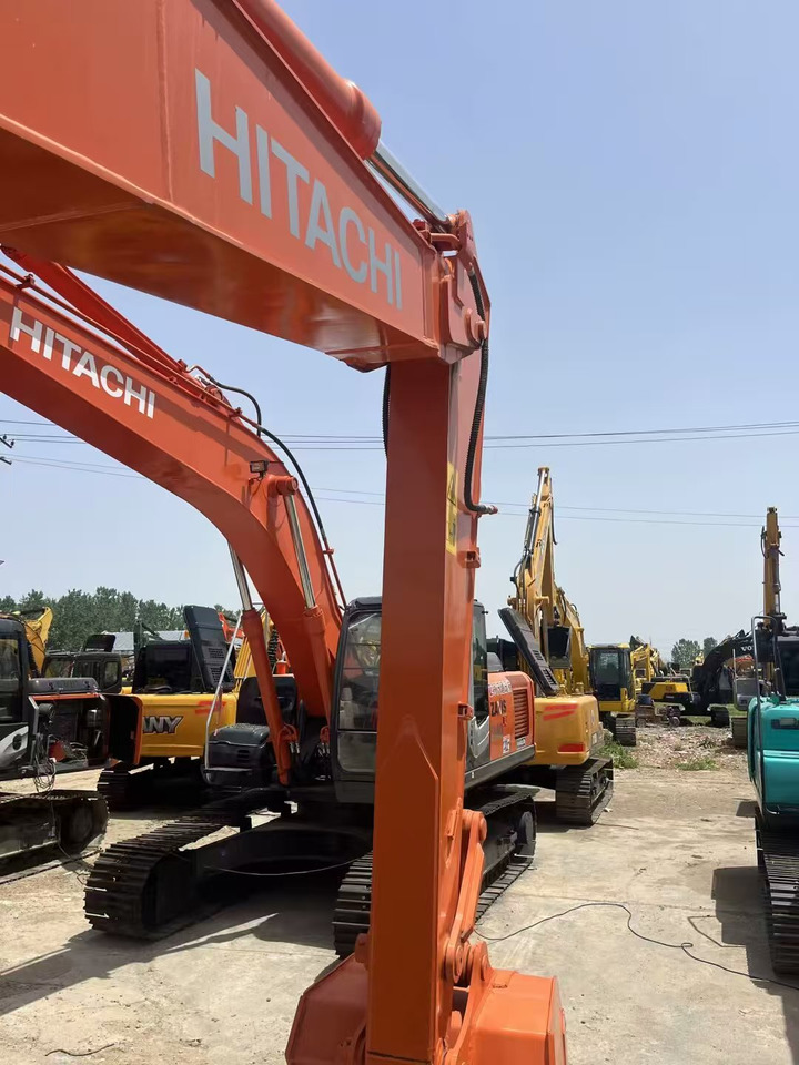 HITACHI ZX130 - 履带式挖掘机:图1 HITACHI ZX130 - 履带式挖掘机:图1