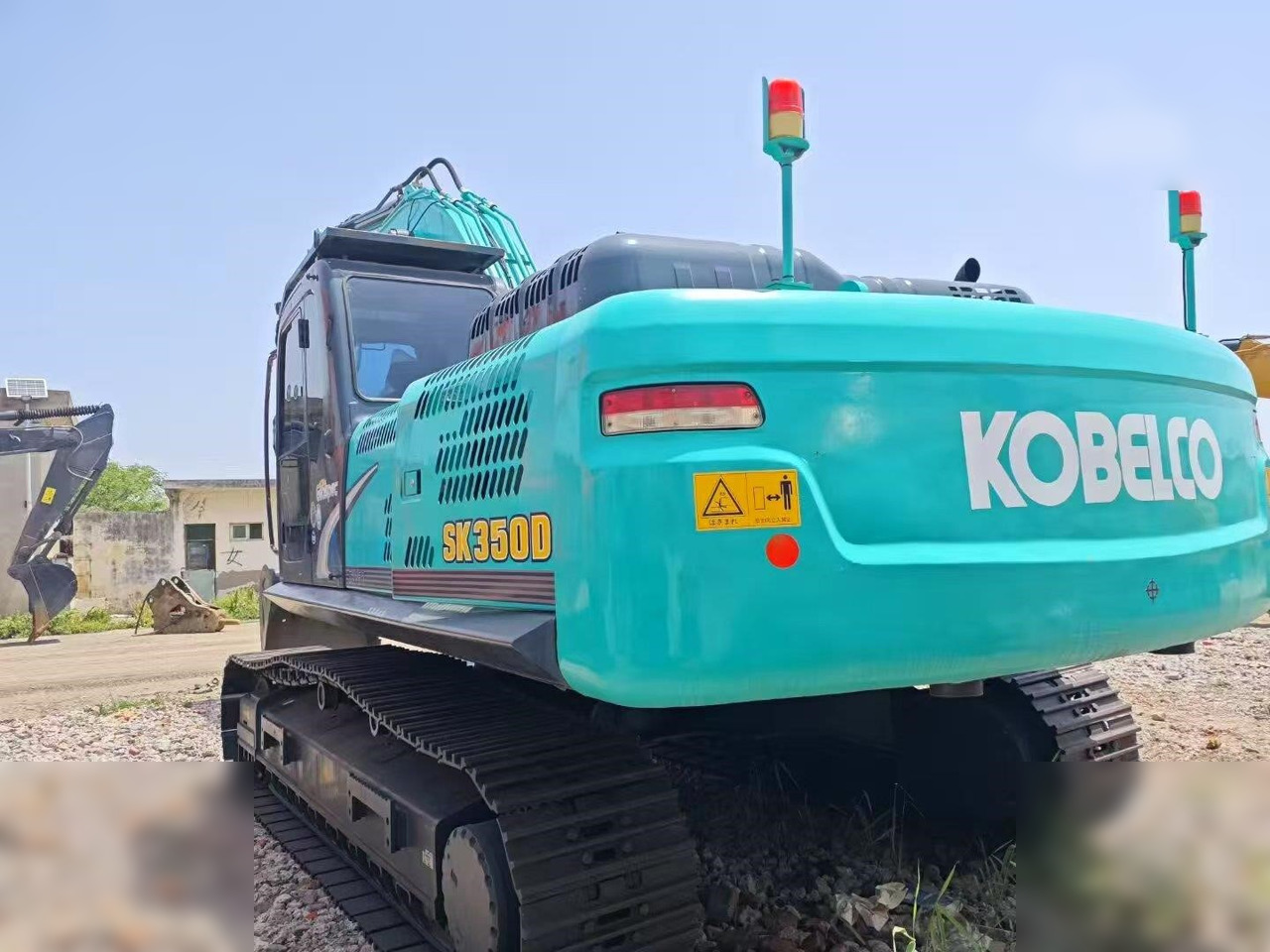 KOBELCO SK350D - 履带式挖掘机:图2 KOBELCO SK350D - 履带式挖掘机:图2