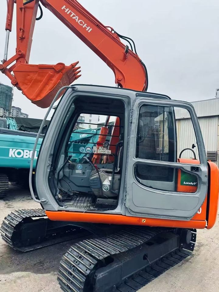 KOMATSU EX60 - 履带式挖掘机:图5 KOMATSU EX60 - 履带式挖掘机:图5
