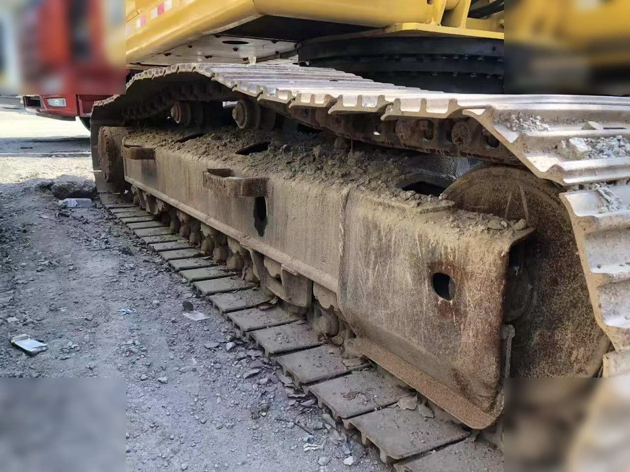 KOMATSU PC220-8 - 履带式挖掘机:图2 KOMATSU PC220-8 - 履带式挖掘机:图2