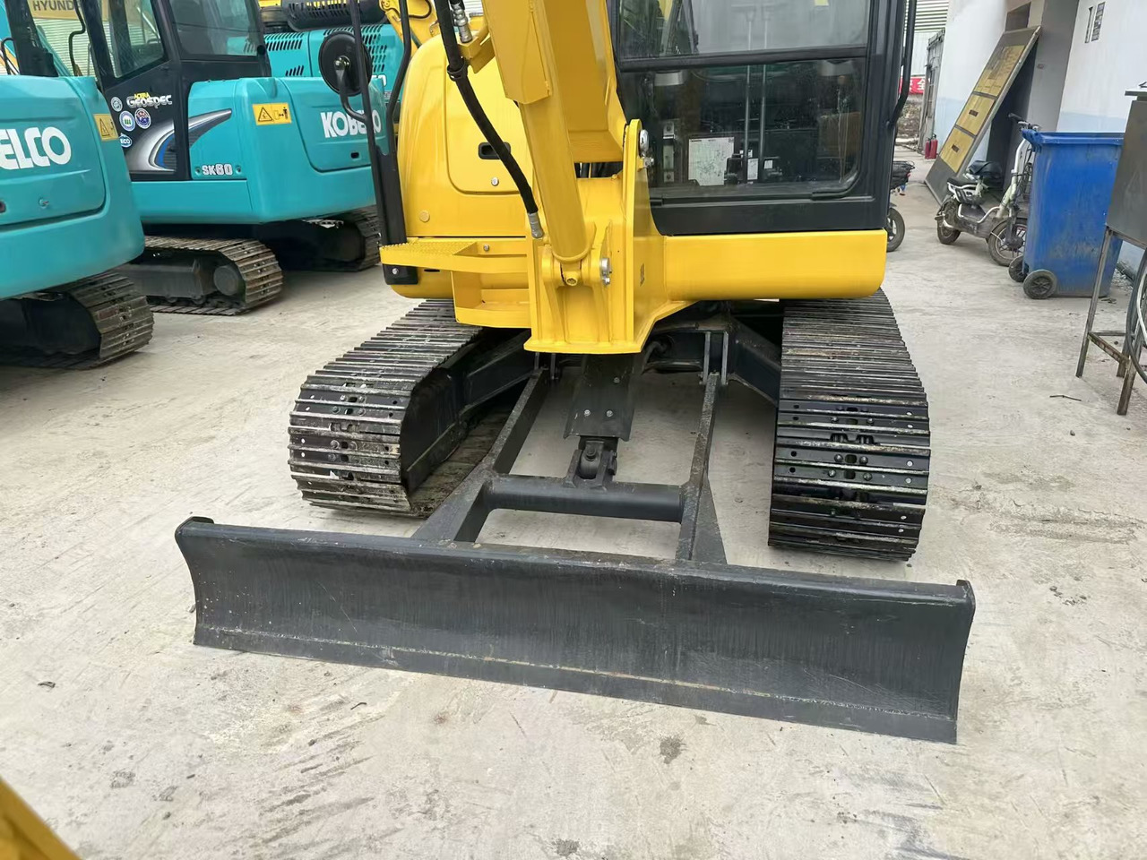 KOMATSU PC58 - 小型挖掘机:图2 KOMATSU PC58 - 小型挖掘机:图2