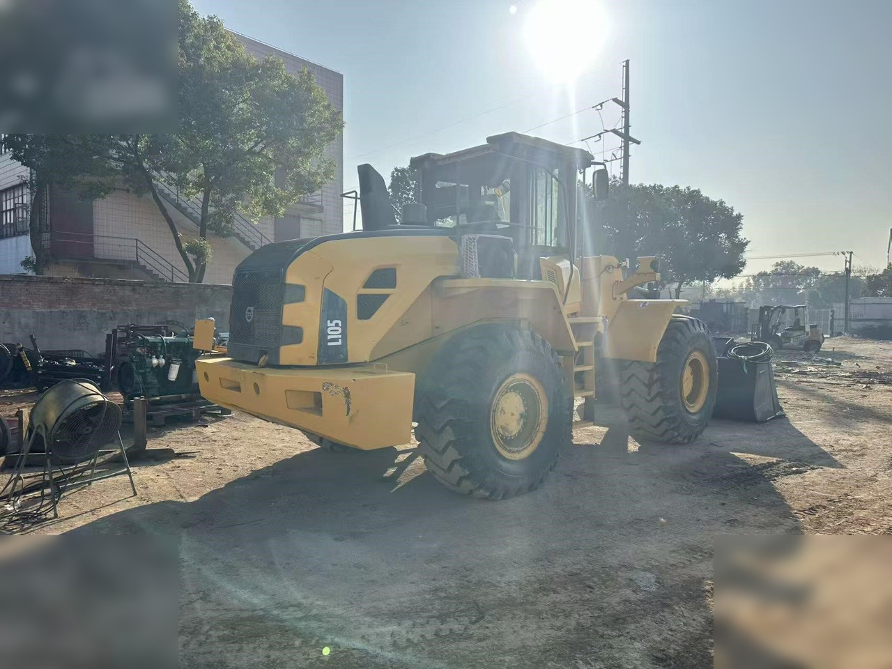 VOLVO L105 - 轮式装载机:图1 VOLVO L105 - 轮式装载机:图1