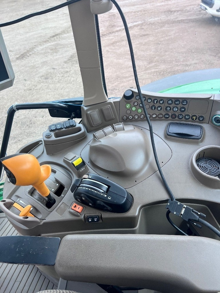 John Deere 6175 M - 拖拉机:图5 John Deere 6175 M - 拖拉机:图5