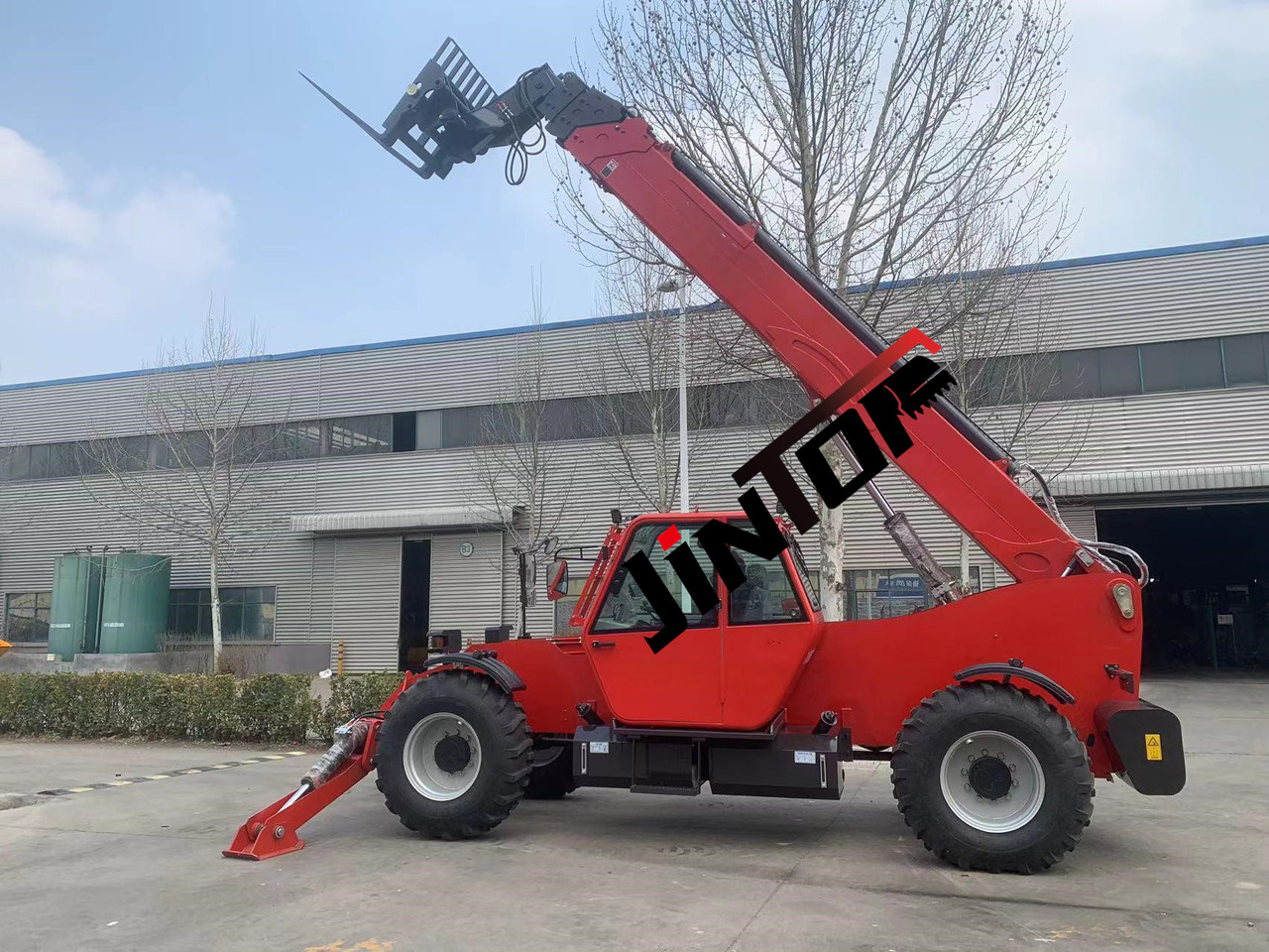 14Ton Telehandler with CUMMINS Engine - 伸缩臂叉装车:图2 14Ton Telehandler with CUMMINS Engine - 伸缩臂叉装车:图2