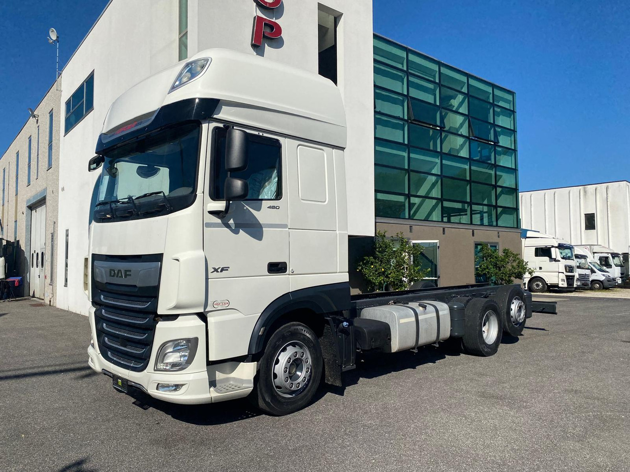 DAF XF 480 - 驾驶室底盘卡车:图1 DAF XF 480 - 驾驶室底盘卡车:图1