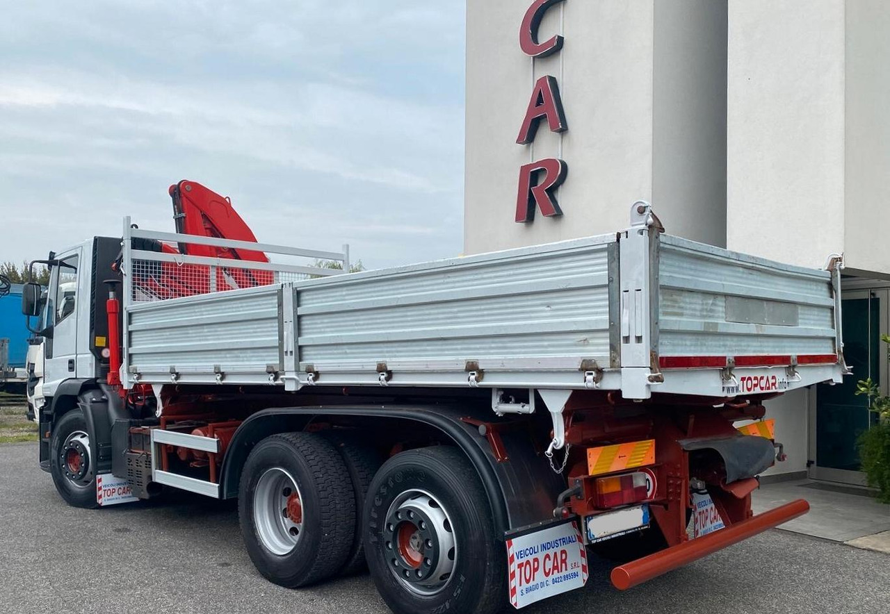 IVECO 440E38 RIBALTABILE TRILATERALE E GRU FASSI - 栏板式/ 平板卡车, 起重车:图5 IVECO 440E38 RIBALTABILE TRILATERALE E GRU FASSI - 栏板式/ 平板卡车, 起重车:图5