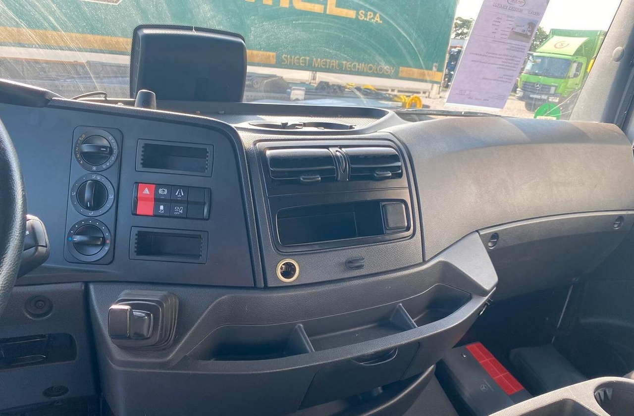 MERCEDES 816 ATEGO CASSONE E SPONDA 2018 EURO 6 租赁 MERCEDES 816 ATEGO CASSONE E SPONDA 2018 EURO 6:图9 MERCEDES 816 ATEGO CASSONE E SPONDA 2018 EURO 6 租赁 MERCEDES 816 ATEGO CASSONE E SPONDA 2018 EURO 6:图9