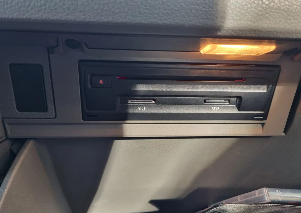 无侧窗厢式货车 MAN TGE：图21