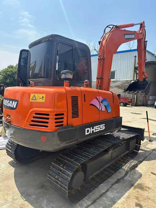 90% New Mini Excavator Doosan DH55 Second-hand Excavator 5 Ton Mini Used Excavator for Sale in Low Price - 小型挖掘机:图2 90% New Mini Excavator Doosan DH55 Second-hand Excavator 5 Ton Mini Used Excavator for Sale in Low Price - 小型挖掘机:图2