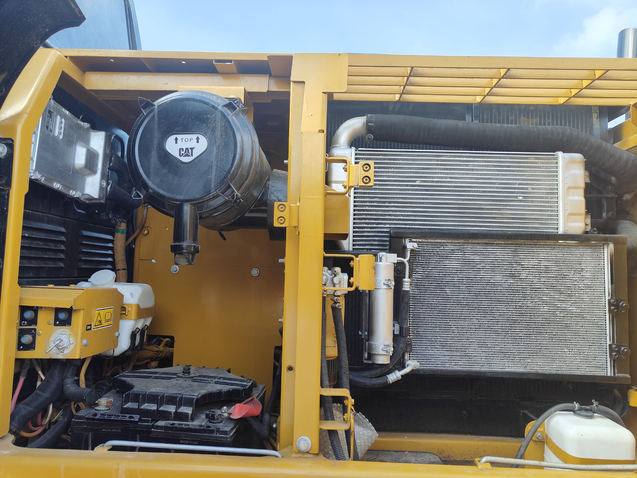 履带式挖掘机 CATERPILLAR 95% New Well Maintained Low Working Hours Used Excavator CAT320D CAT320d Used Excavator for Sale at the Lowest Price [ Copy ]：图8