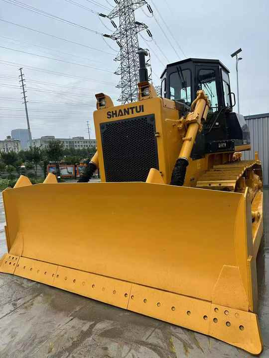 China Famous Brand Used Shantui SD22 Crawler Bulldozer Low Price Running Working Condition for Sale SD16/SD22/SD32 in Stock - 推土机:图2 China Famous Brand Used Shantui SD22 Crawler Bulldozer Low Price Running Working Condition for Sale SD16/SD22/SD32 in Stock - 推土机:图2
