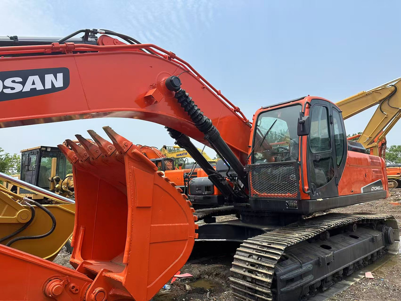 DOOSAN dx340 low working hours good price in stock for sale - 履带式挖掘机:图5 DOOSAN dx340 low working hours good price in stock for sale - 履带式挖掘机:图5