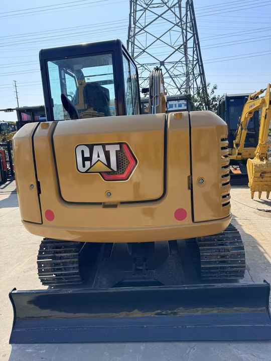 Mini Cat Brand Cat 305 Small Excavator in Stock Used Mini Excavator CAT305.5E2 CAT306 CAT307 CAT308 With Good Condition - 小型挖掘机:图3 Mini Cat Brand Cat 305 Small Excavator in Stock Used Mini Excavator CAT305.5E2 CAT306 CAT307 CAT308 With Good Condition - 小型挖掘机:图3