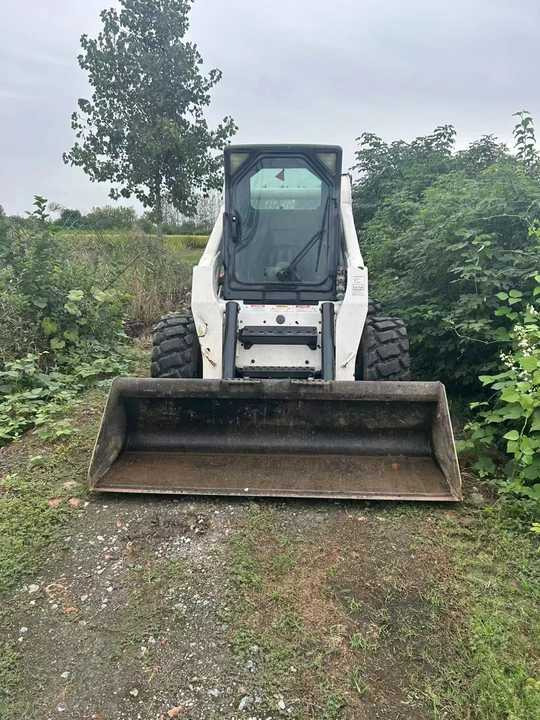 Second Hand BOBCAT S300 Skid-steer Loader with Very Good Performance Is for Sale at a Low Price - 滑移装载机:图3 Second Hand BOBCAT S300 Skid-steer Loader with Very Good Performance Is for Sale at a Low Price - 滑移装载机:图3