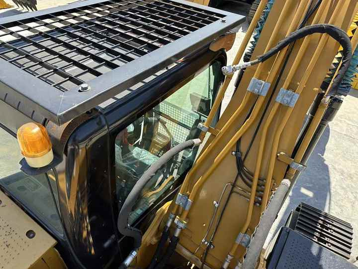 Used Cat 320 Excavator - 履带式挖掘机:图4 Used Cat 320 Excavator - 履带式挖掘机:图4