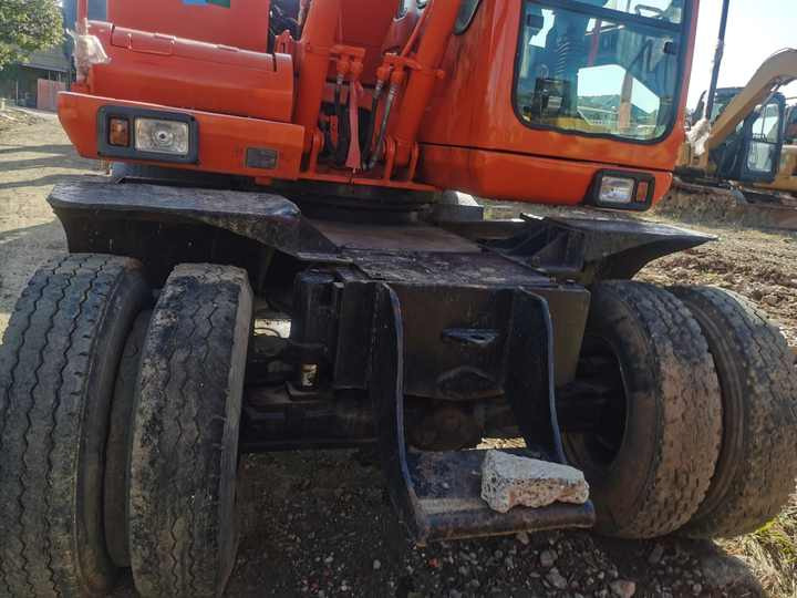 Used Digger Doosan Dh150w-7 Construction Machinery Construction Digger Used Doosan Dh150w-7 Cheap Excavator - 轮式挖掘机:图3 Used Digger Doosan Dh150w-7 Construction Machinery Construction Digger Used Doosan Dh150w-7 Cheap Excavator - 轮式挖掘机:图3