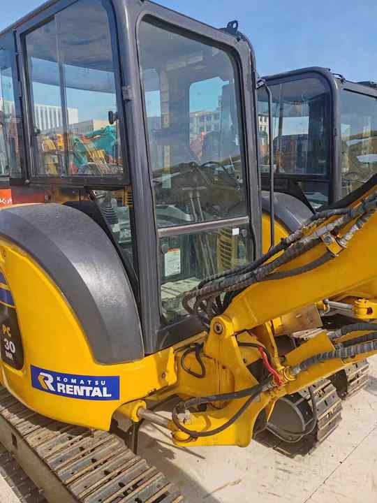 Used komatsu Mini Pc30 Mini 3tons Excavator komatsu Pc 30 35 40 55 Mini Digger in Stock for Sale - 履带式挖掘机:图4 Used komatsu Mini Pc30 Mini 3tons Excavator komatsu Pc 30 35 40 55 Mini Digger in Stock for Sale - 履带式挖掘机:图4
