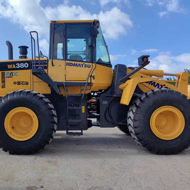 Used komatsu Wa380-6 Wheel Loader for Sale Japan Brand komatsu Wa380 -3 0380-65 470-3 Loader - 轮式装载机:图1 Used komatsu Wa380-6 Wheel Loader for Sale Japan Brand komatsu Wa380 -3 0380-65 470-3 Loader - 轮式装载机:图1