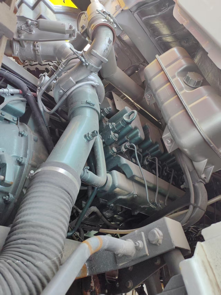 Howo HOWO 8X4 dump truck for sale - 翻斗车:图3 Howo HOWO 8X4 dump truck for sale - 翻斗车:图3