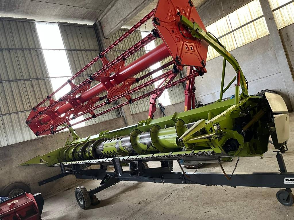 Claas CERIO 680 - 收割机附件:图1 Claas CERIO 680 - 收割机附件:图1